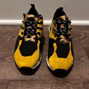 CLIFF STEVE MADDEN SNEAKERS